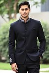 Traje Jodhpur negro para hombre – Cuello bordado y corte slim