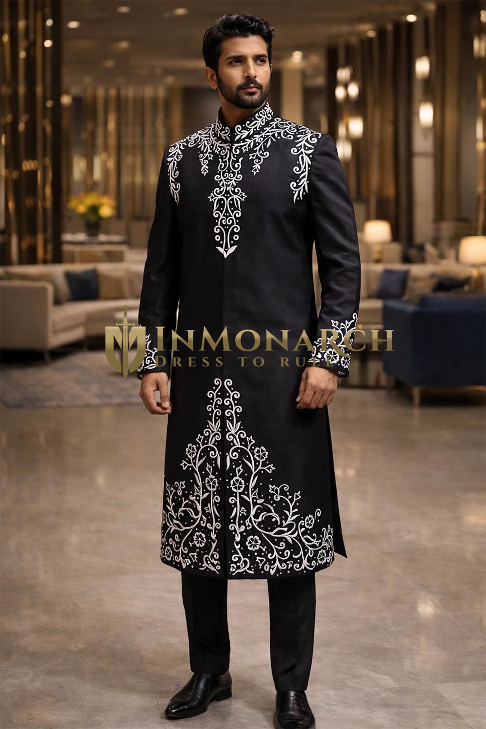 Sherwani negro real bordado elegante