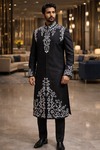 Sherwani negro real bordado elegante