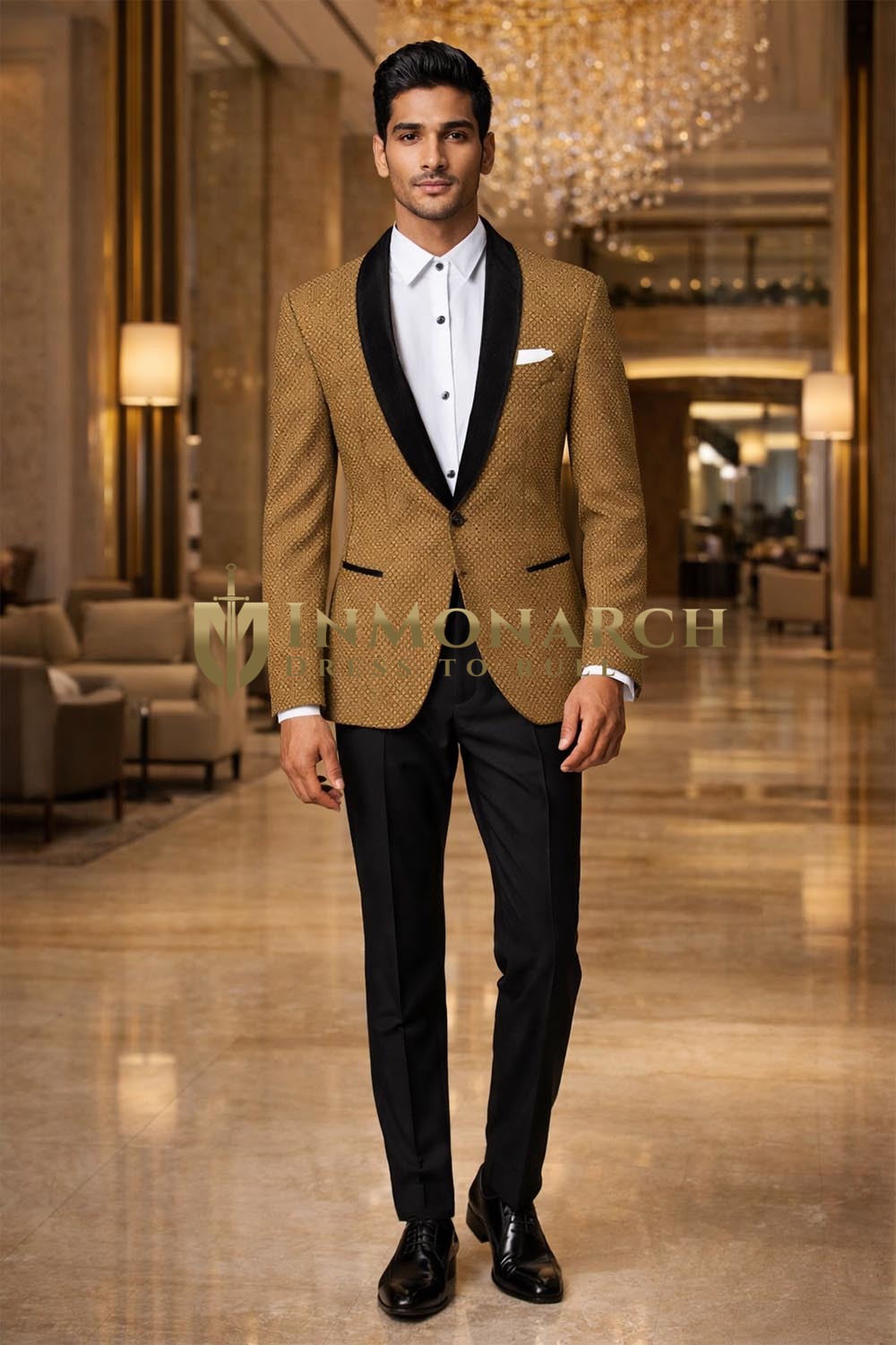 Hellbrauner Slim Fit Samtblazer mit schwarzem Satin-Schalkragen