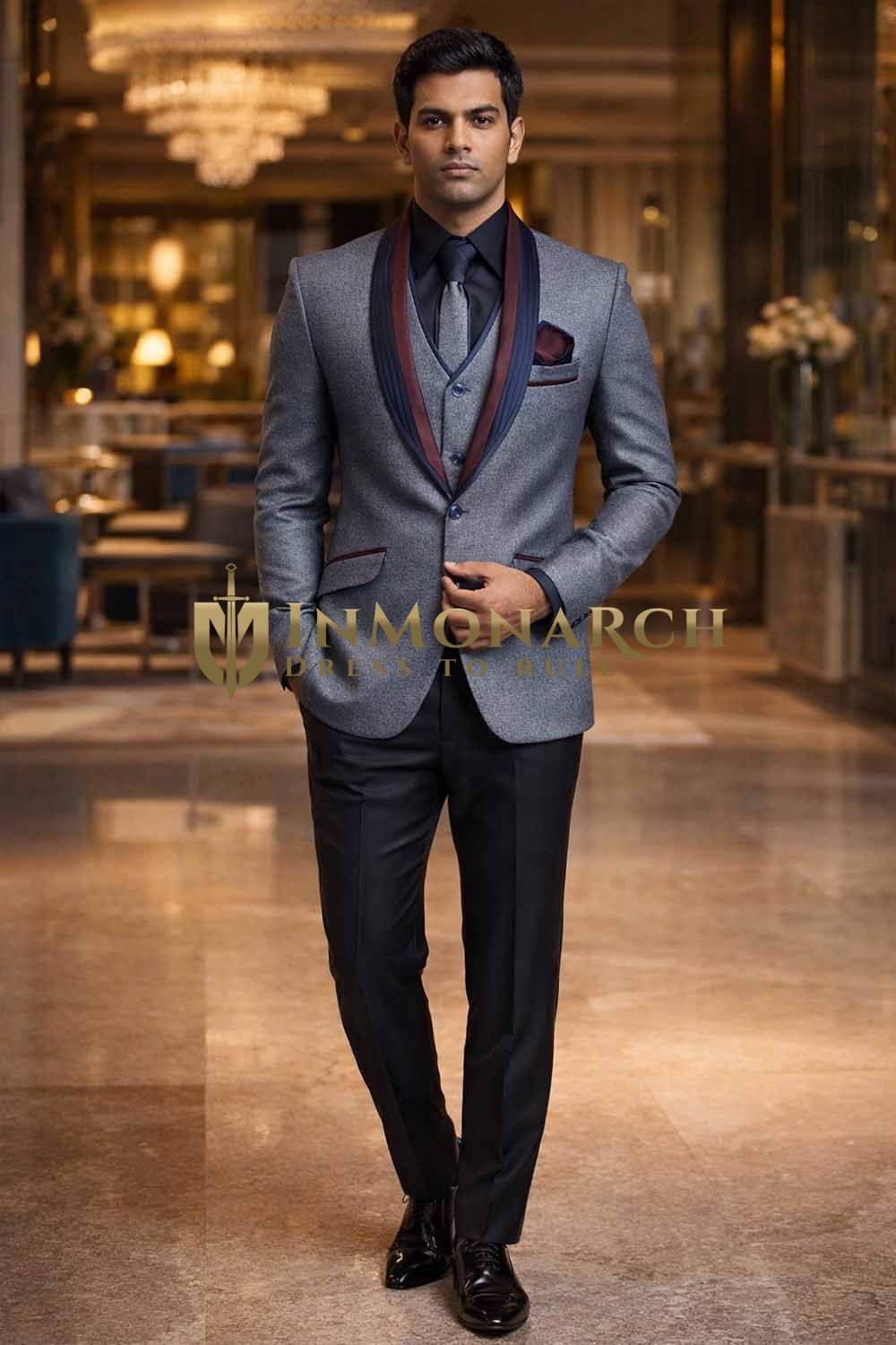 Traje fiesta gris con ribete burdeos