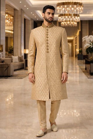 Traje indo occidental bordado dorado
