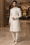 Cremefarbener Indowestern Anzug mit Stickerei