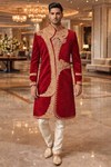 Sherwani indo western burdeos bordado