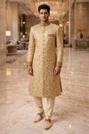 Sherwani doré jaune col Nehru