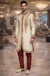 Tenue de mariage indo occidentale beige