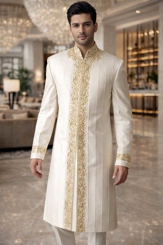 Traje indo occidental crema cuello Nehru bordado