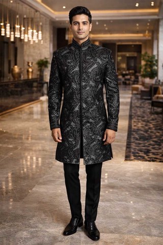 Traje indo occidental bordado y parche pesado