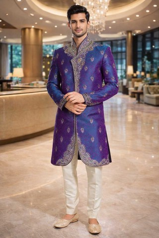 Traje indo occidental angarakha bordado