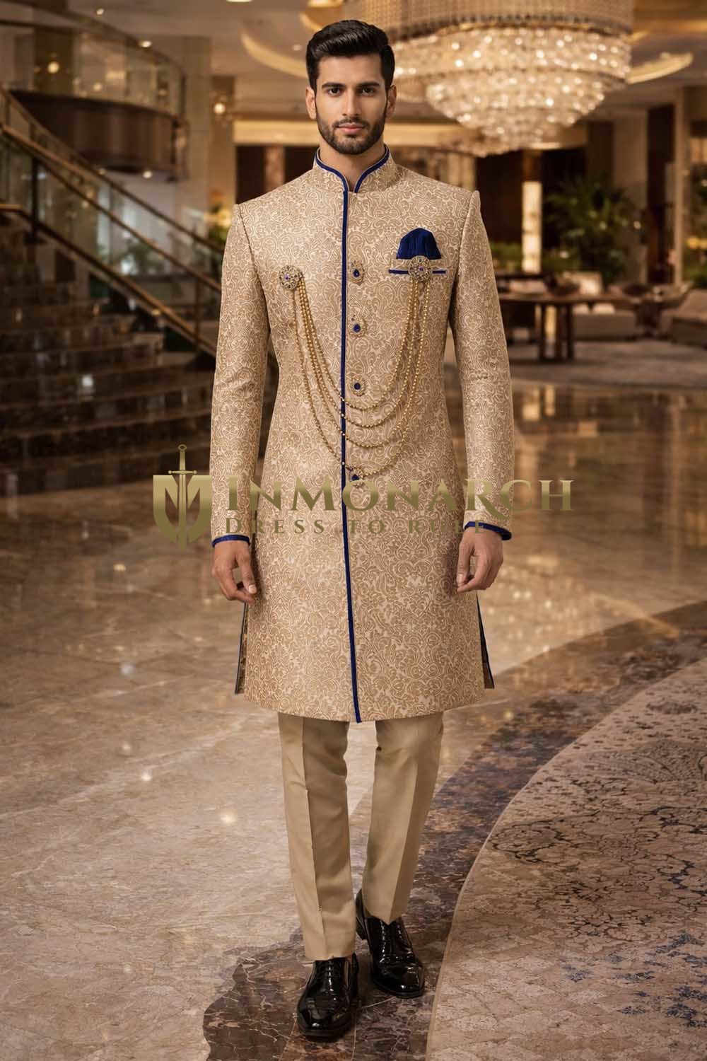 Traje indo occidental beige dorado