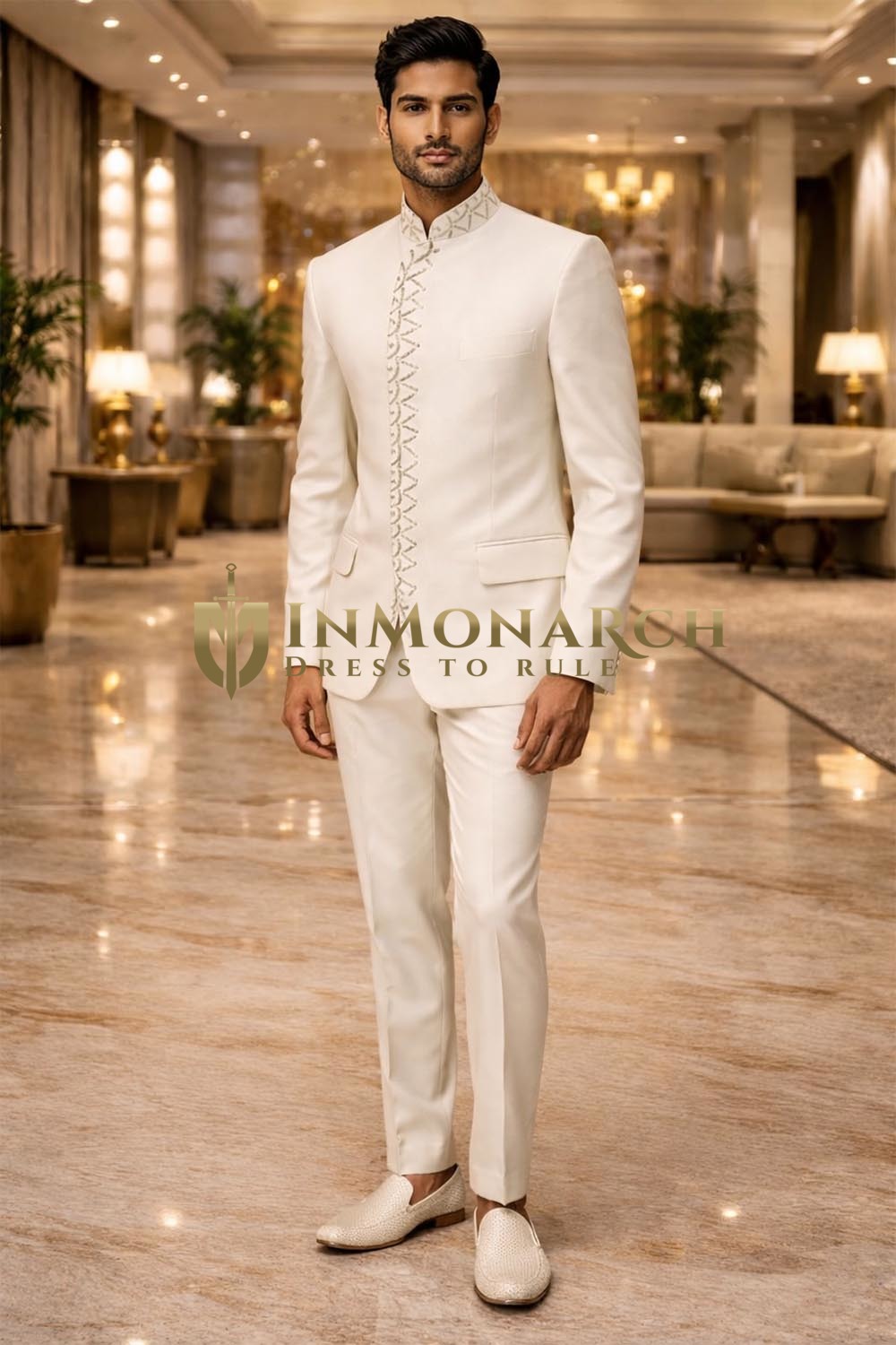 Traje Jodhpuri crema bordado artesanal