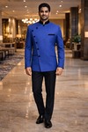 Traje Jodhpuri Angrakha azul terciopelo