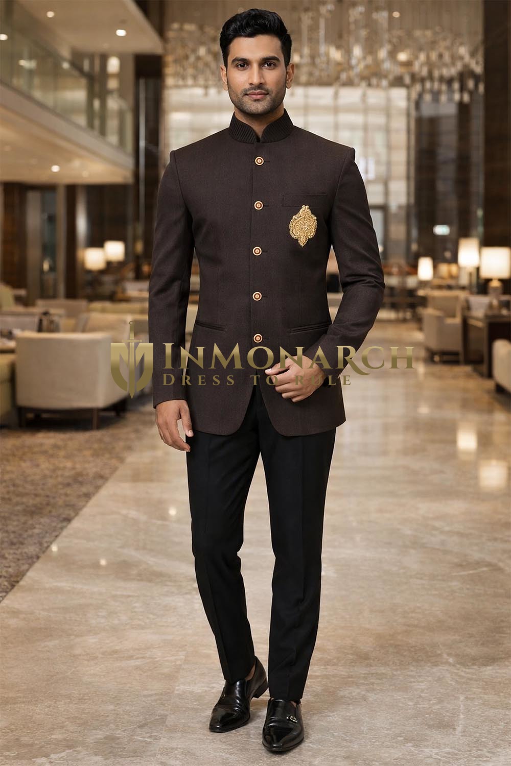 Traje Jodhpur marrón cinco botones