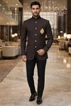 Traje Jodhpur marrón cinco botones