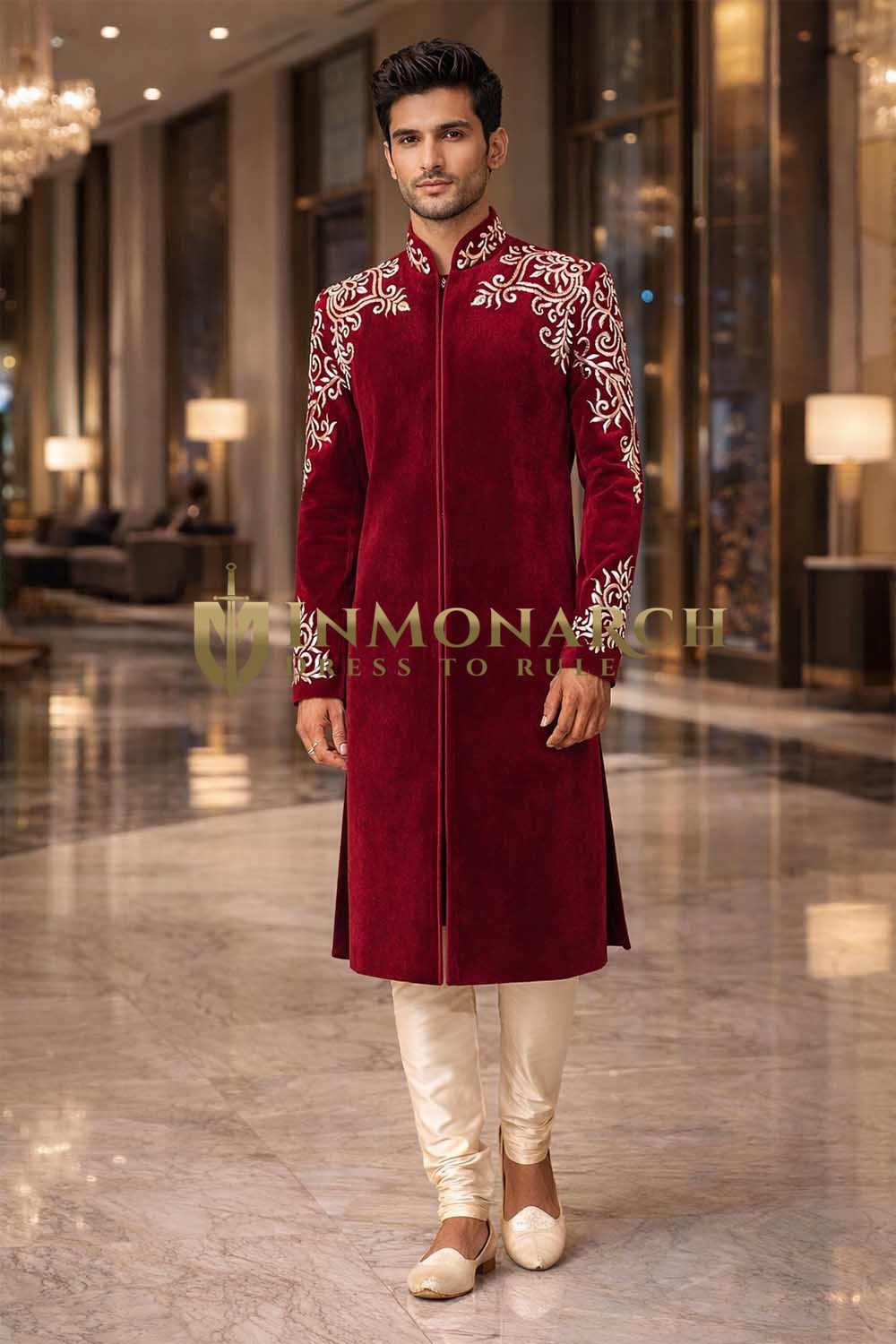 Sherwani de mariage velours brodé or