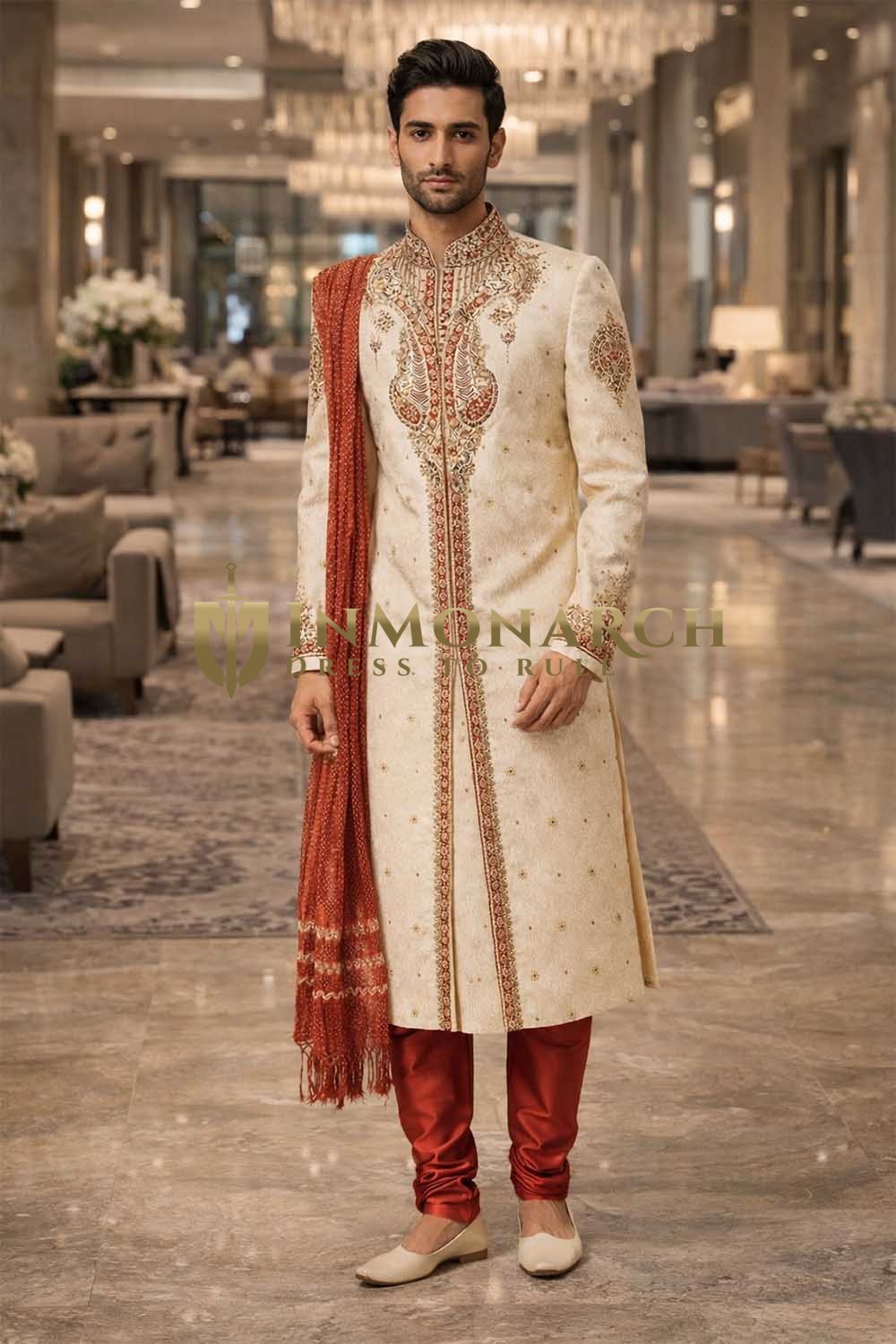 Goldener Bollywood Hochzeit Sherwani  Meta-Titel: