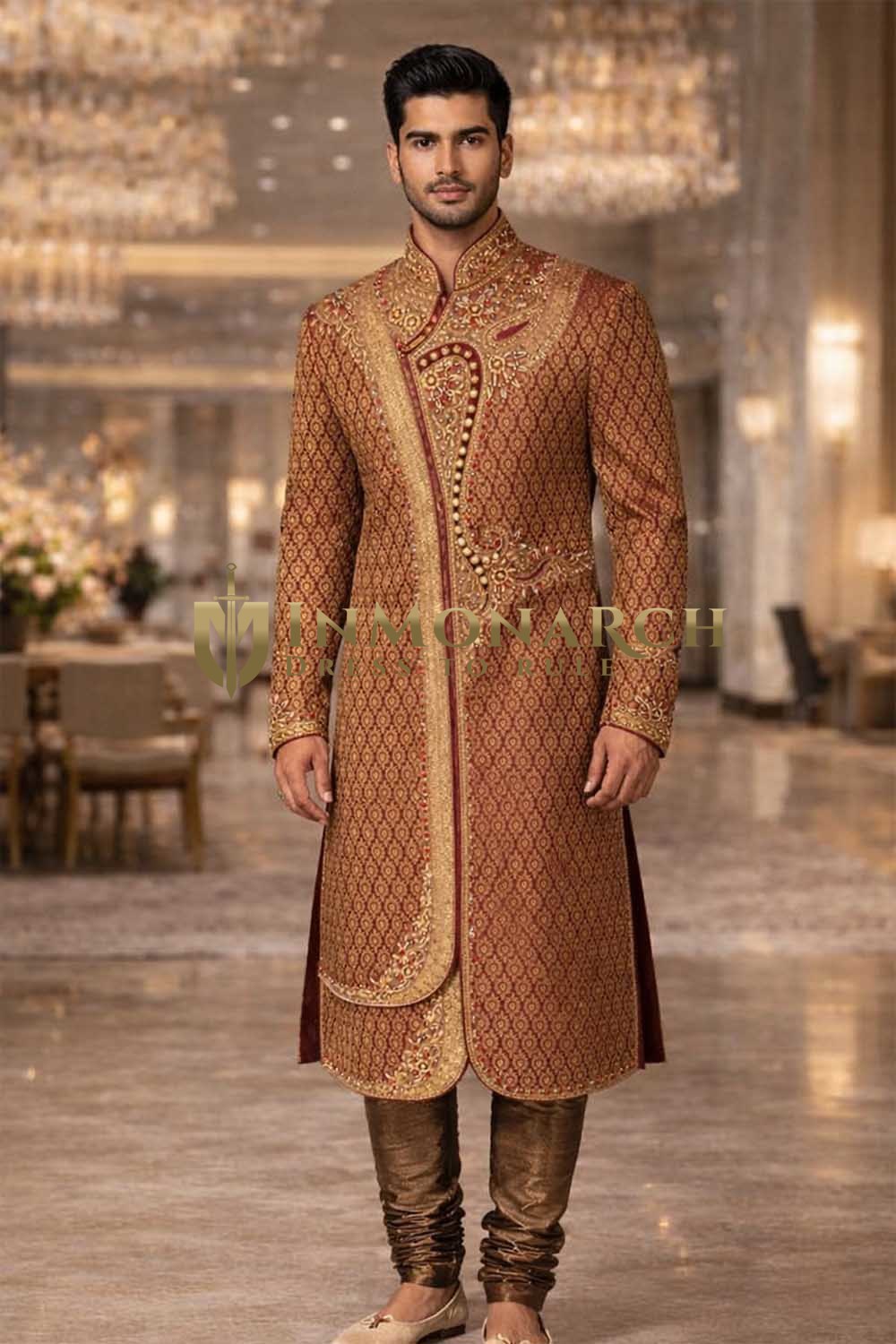 Rosé-goldener Sherwani für Bräutigam