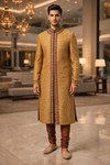 Sherwani col Nehru doré époustouflant