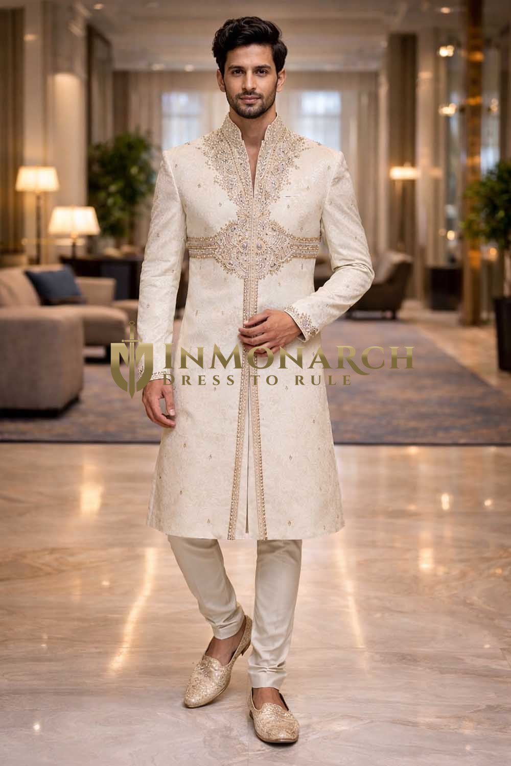 Sherwani brocard blanc avec broderie