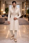 Sherwani blanco brocado con bordado