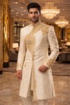 Sherwani de boda diseño estético