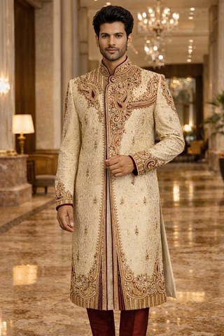Sherwani boda dorado con bordado