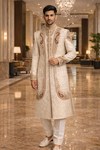 Sherwani blanco rosa bordado lujo