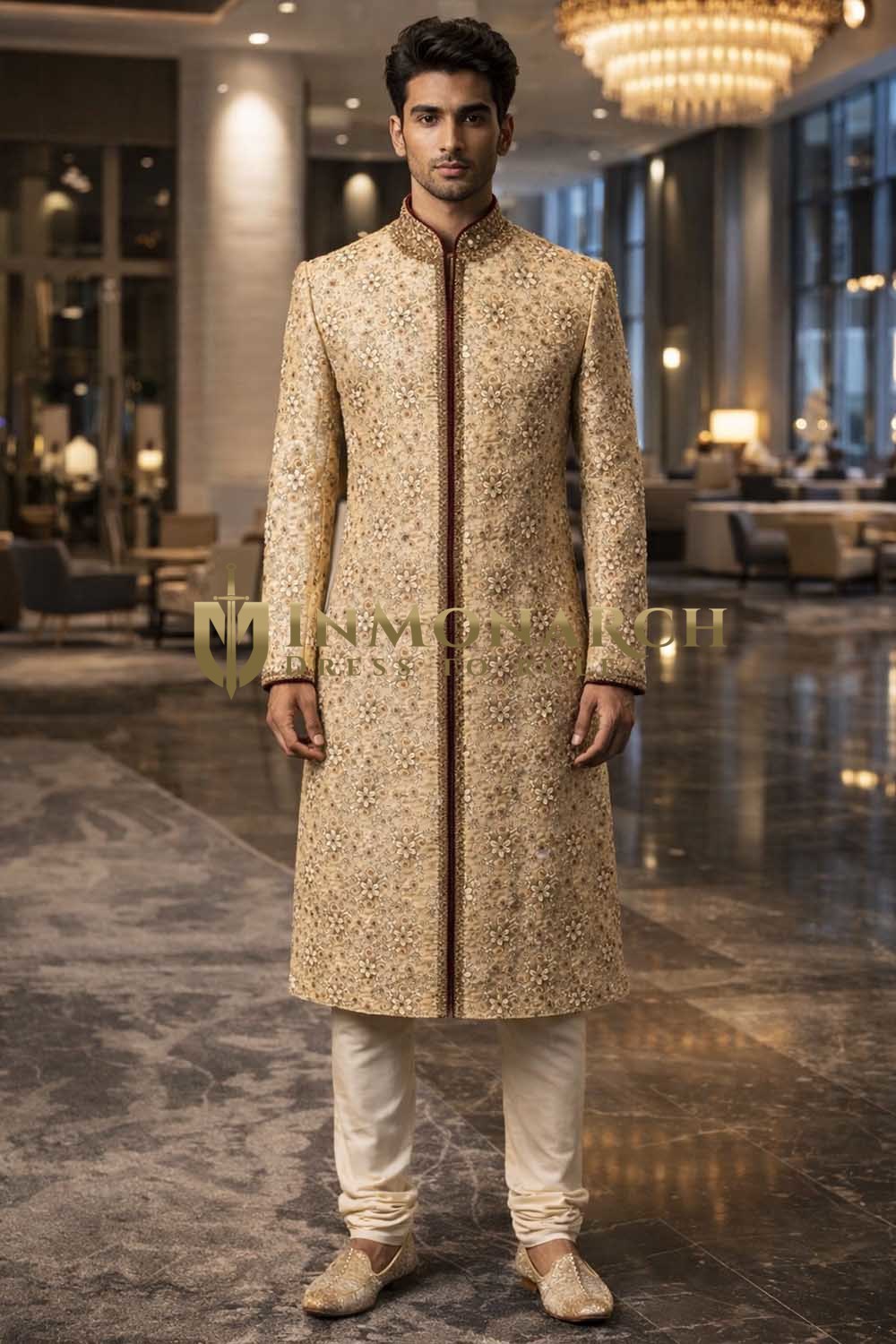 Sherwani beige brodé pour homme