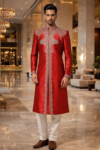 Sherwani rojo diseñador con bordado