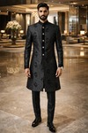 Sherwani negro novio bordado cachemira