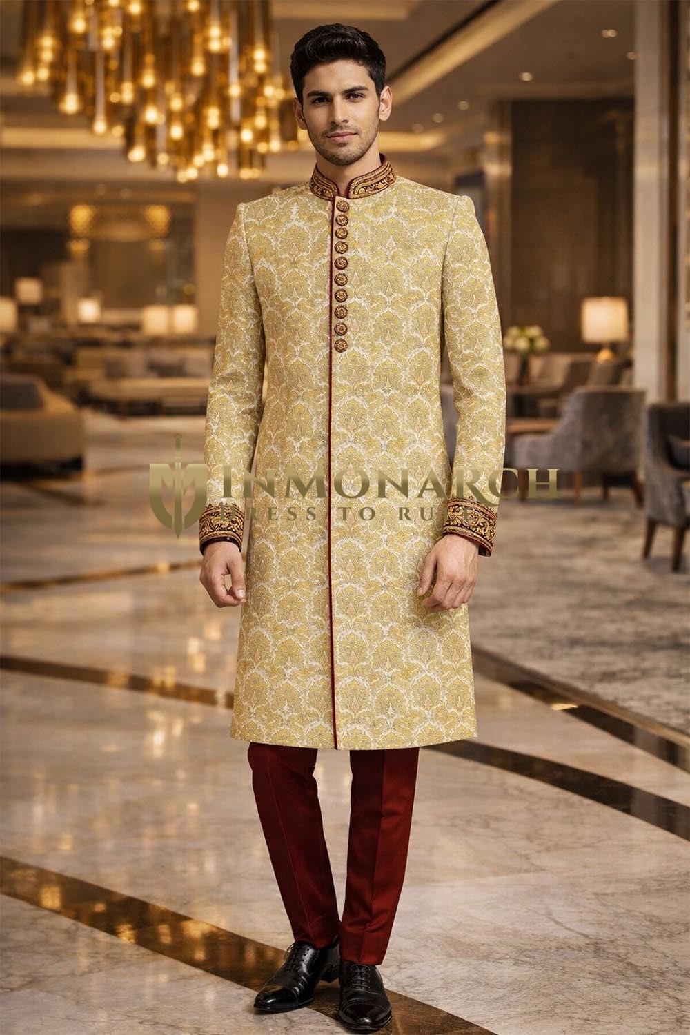 Sherwani boda crema bordado 11 botones