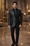Traje Nehru negro cuello alto
