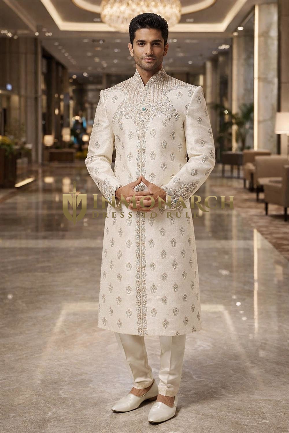 Sherwani homme traditionnel brodé crème