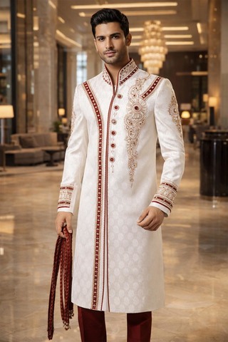 Goldener Hochzeits-Sherwani mit Cutwork