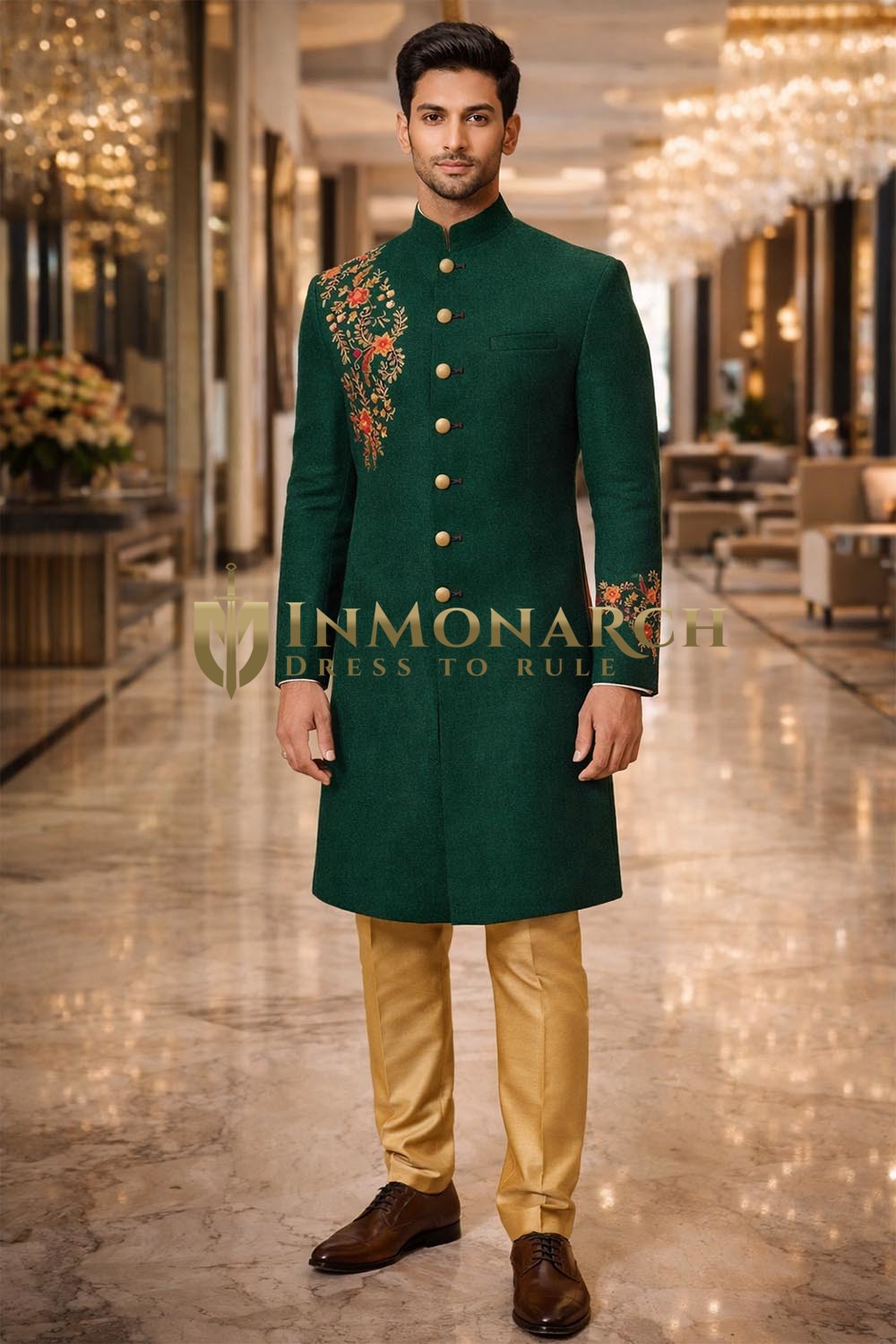 Sherwani verde bordado para novio