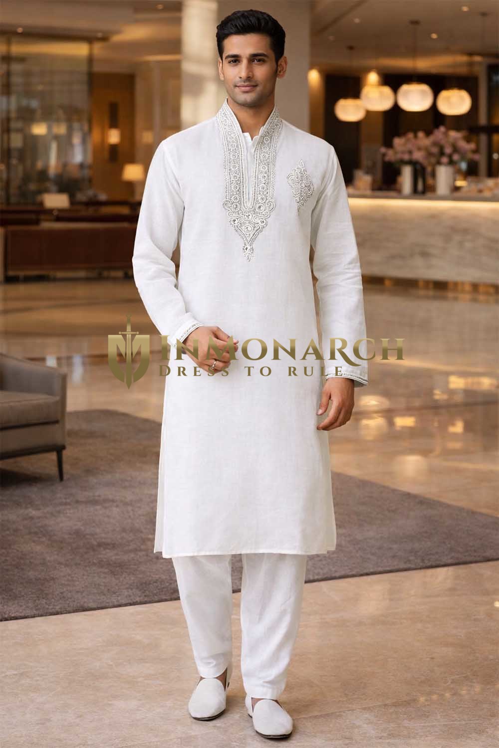 Weiße Leinenkurta Silberstickerei elegant