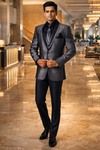 Esmoquin gris 7 piezas con cuello clásico