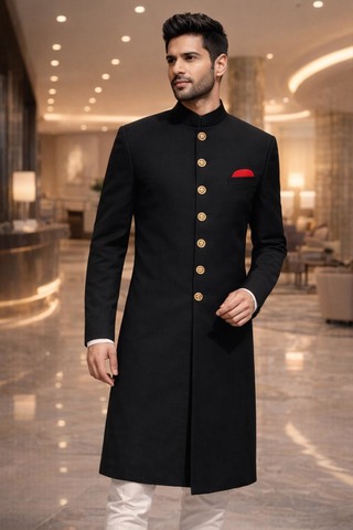 Traje indo occidental negro elegante