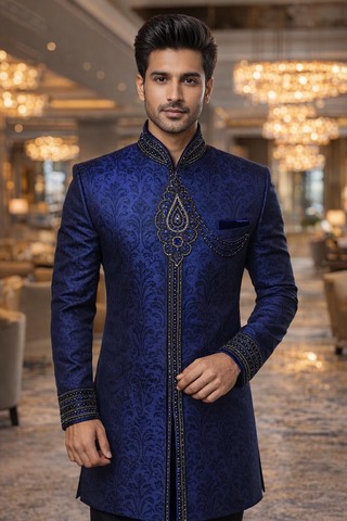 Traje indowestern azul con bordado