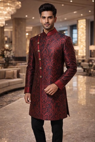Indowestern burdeos estilo angrakha hombre