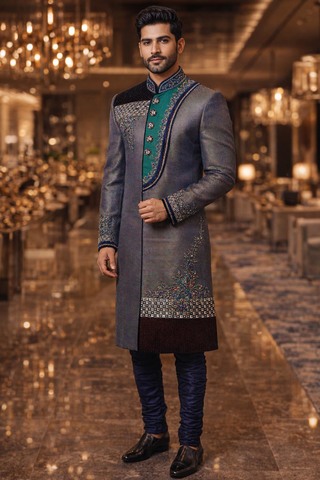 Traje indo occidental gris bordado fiesta