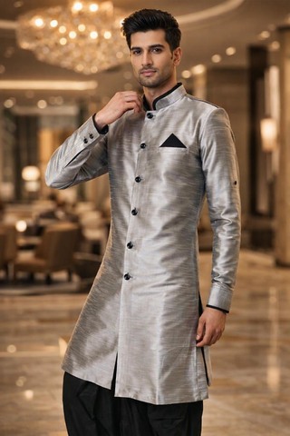 Traje indo occidental plata con negro