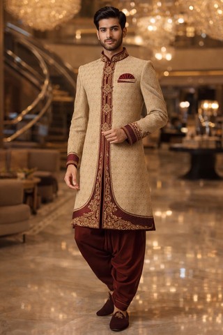 Traje indowestern beige bordado oculto
