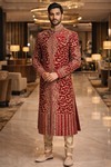 Sherwani boda burdeos con encaje