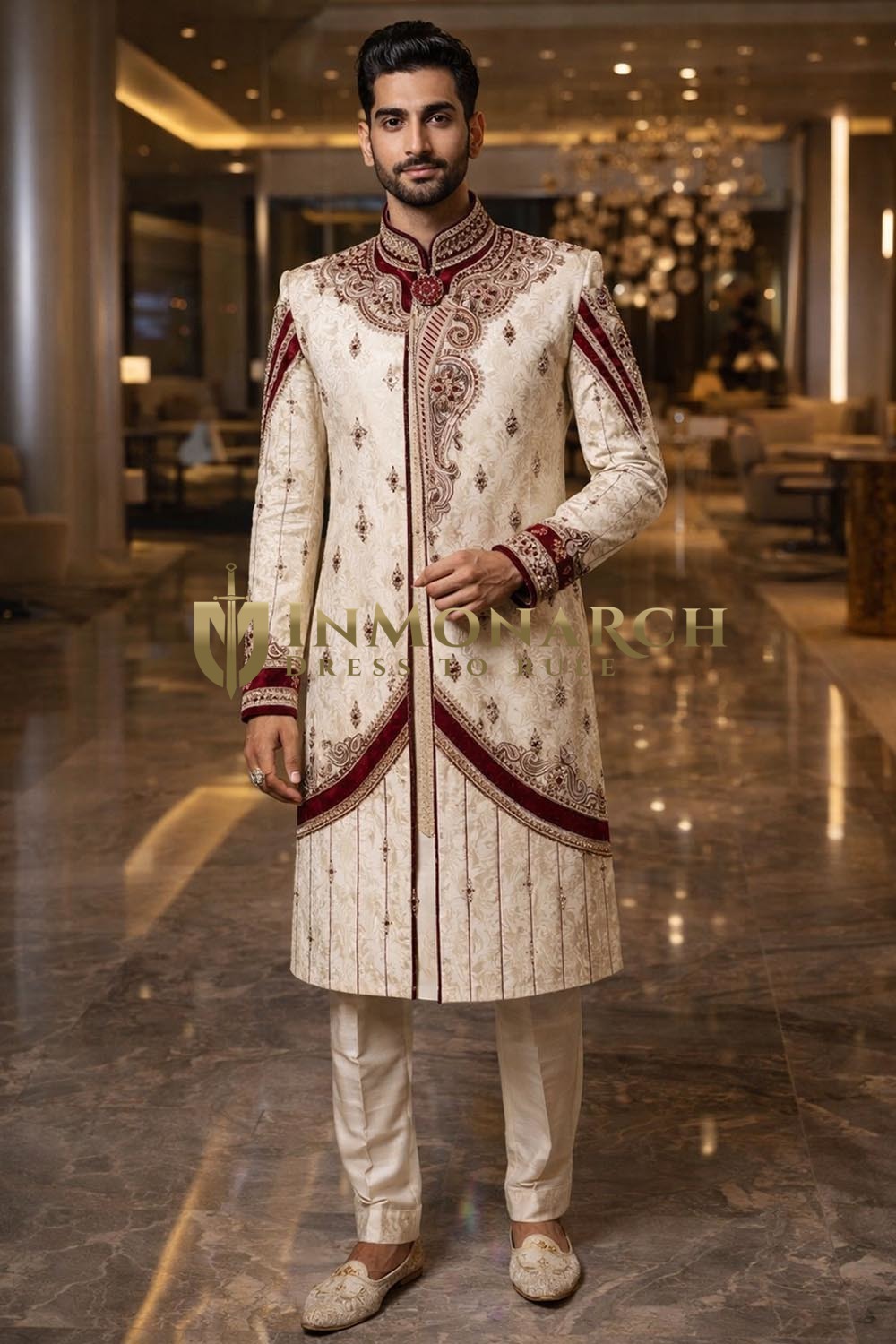 Sherwani crema bordado botón oculto
