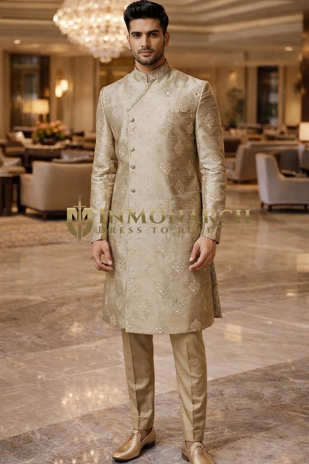 Sherwani indo-occidental brodé vert olive pour marié