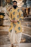 Sherwani jaune broderie bleu sarcelle