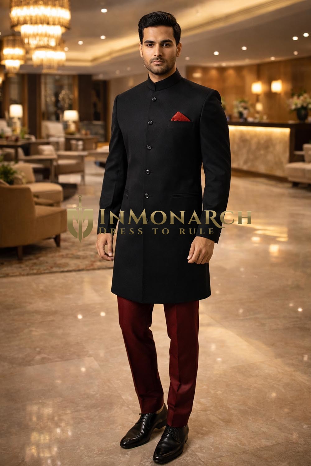 Sherwani boda negro con pañuelo