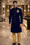 Sherwani azul étnico con elefantes