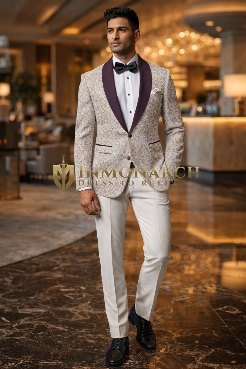 Blazer Tuxedo Cuello Chalón Bordado